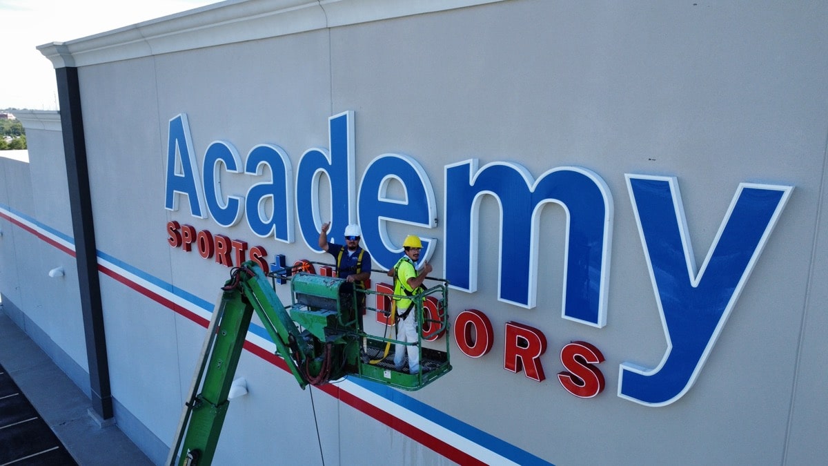 Commercial Power washing in Belton Missouri