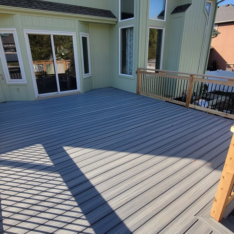 A Deck Built for Durability and Style
